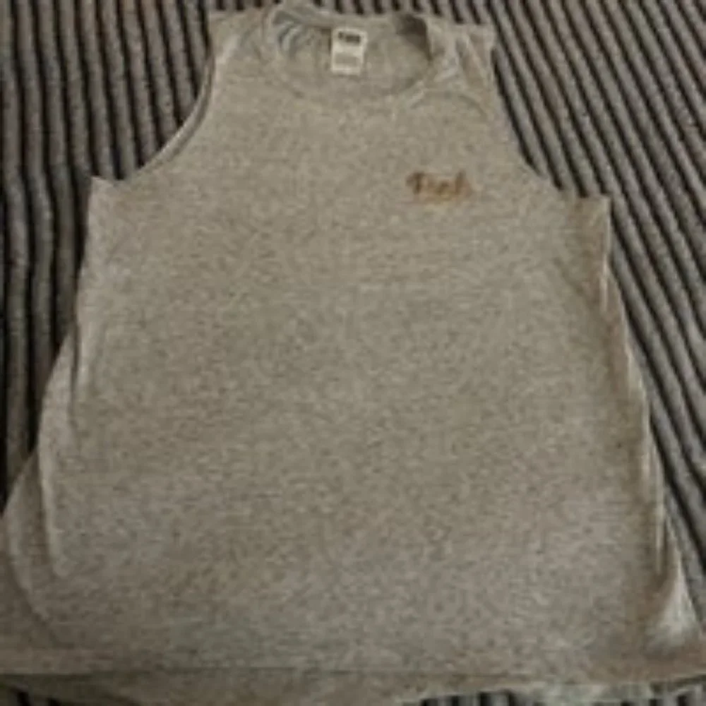 Size small - Picture 1 of 1